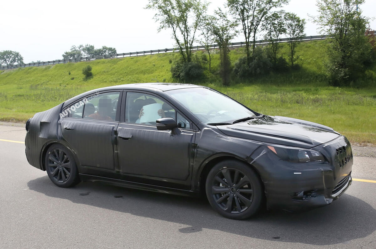 2015 Subaru Legacy revealed for first time