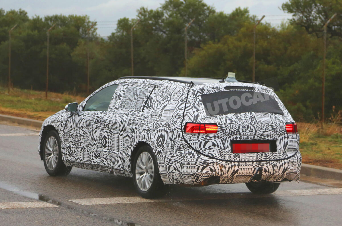no title New Volkswagen Passat spotted - first pictures