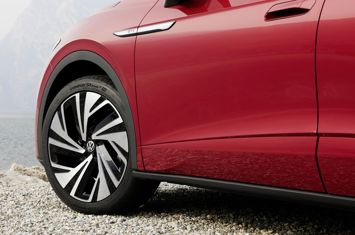 2022 Volkswagen ID 5 GTX front wheel