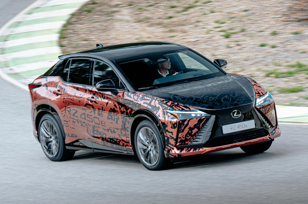 2022 Lexus RZ450e MtE 020