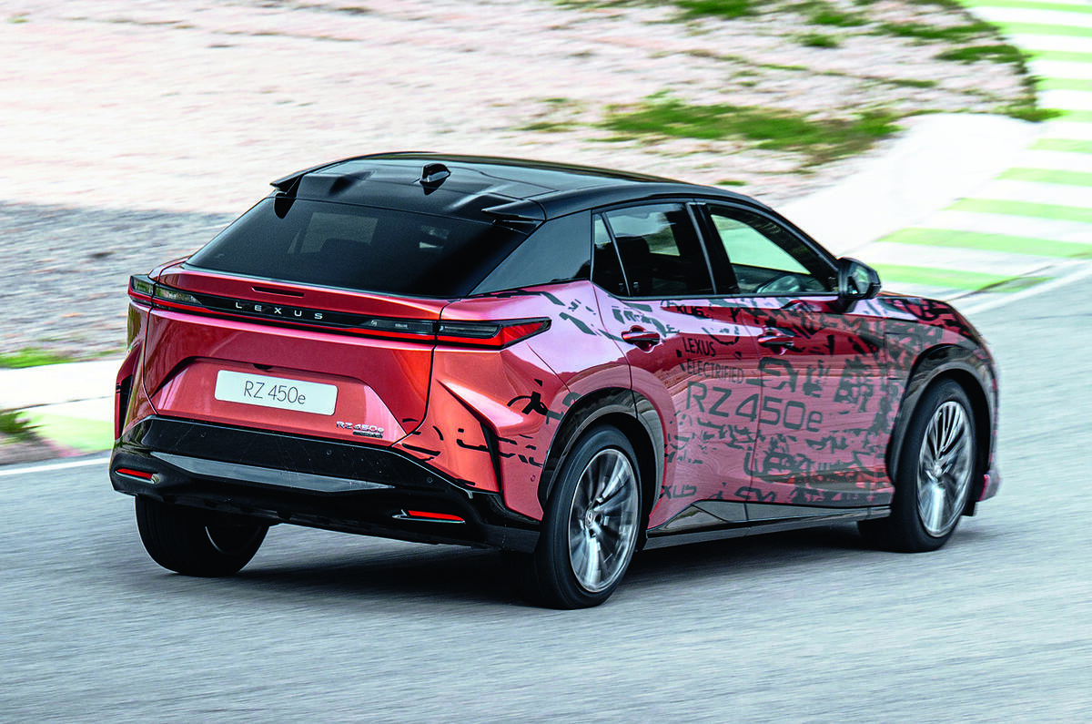 2022 Lexus RZ450e MtE 021