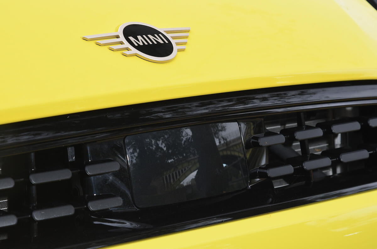 2024 Mini Cooper C 3dr in yellow   front radar sensor