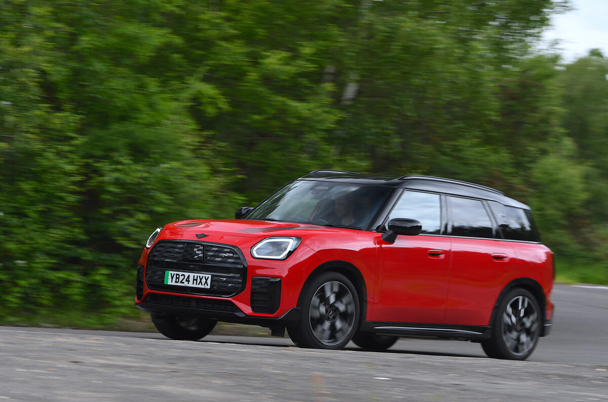 2024 Mini Countryman side at speed 2024 Mini Countryman side at speed