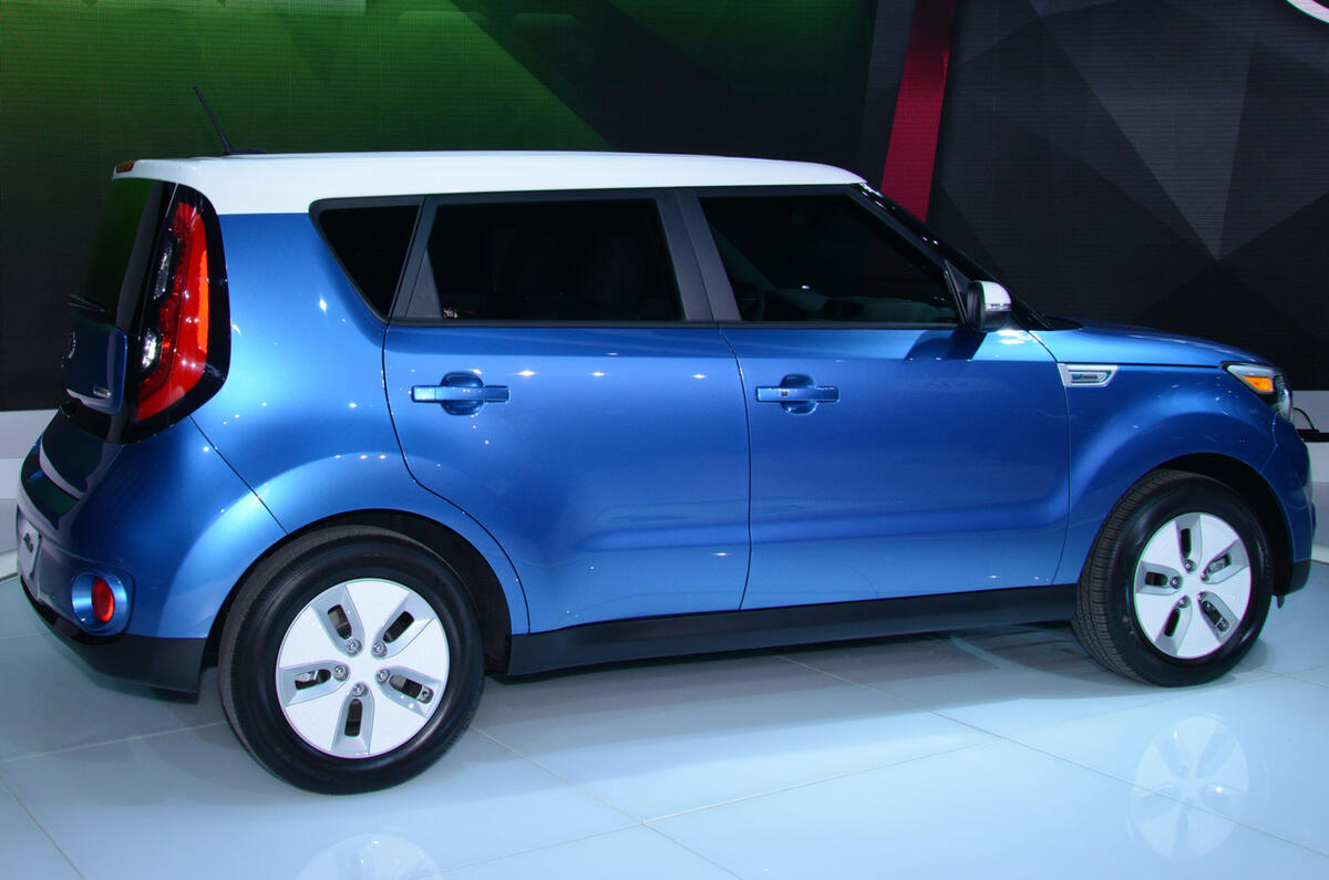 Wraps come off the Kia Soul EV at Chicago motor show