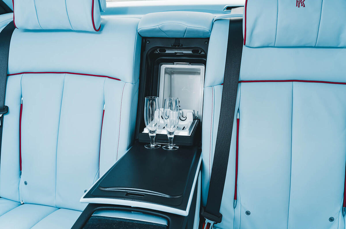 20 Rolls Royce Phantom S2 crystal