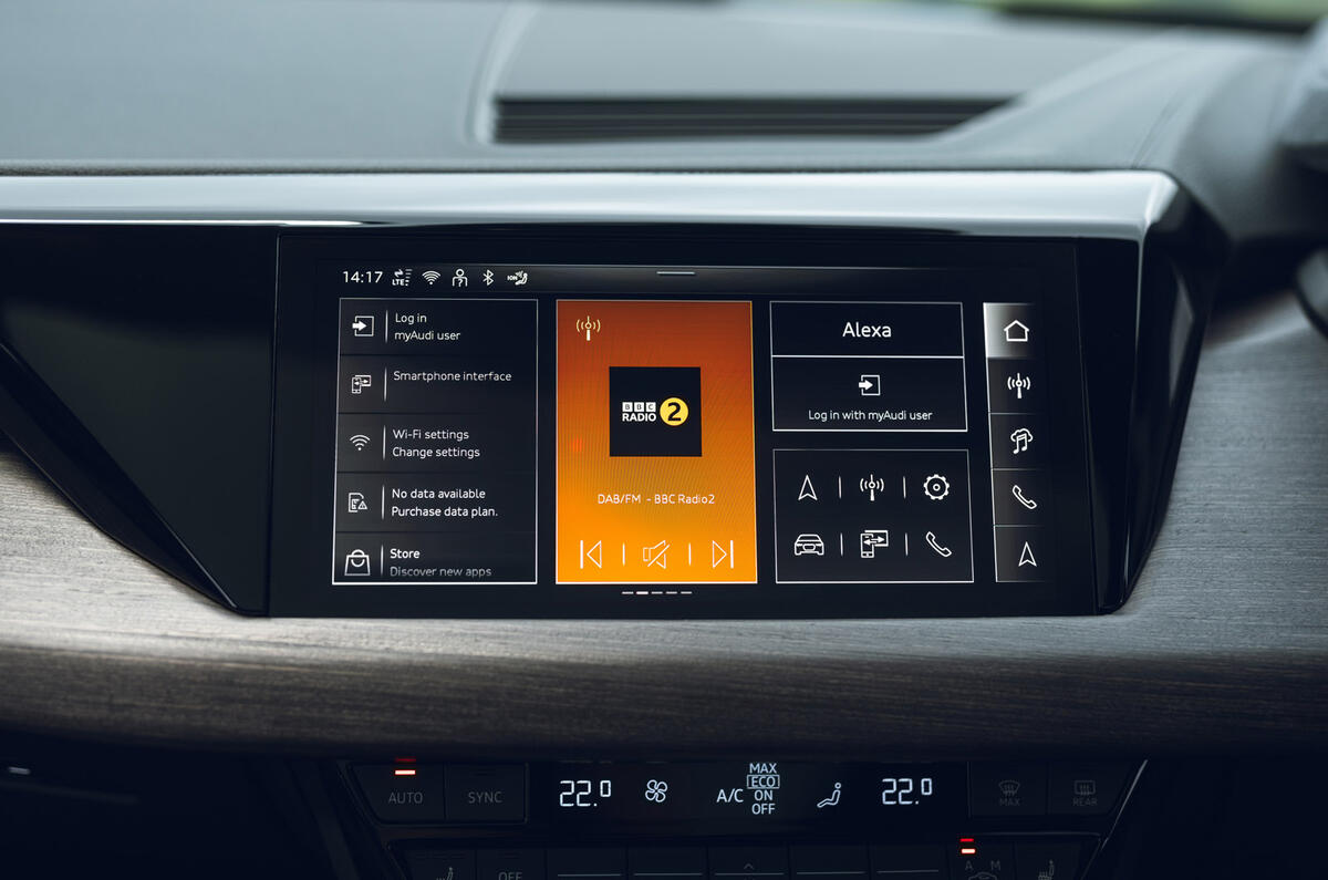 21 Audi S E Tron GT 2024 review infotainment