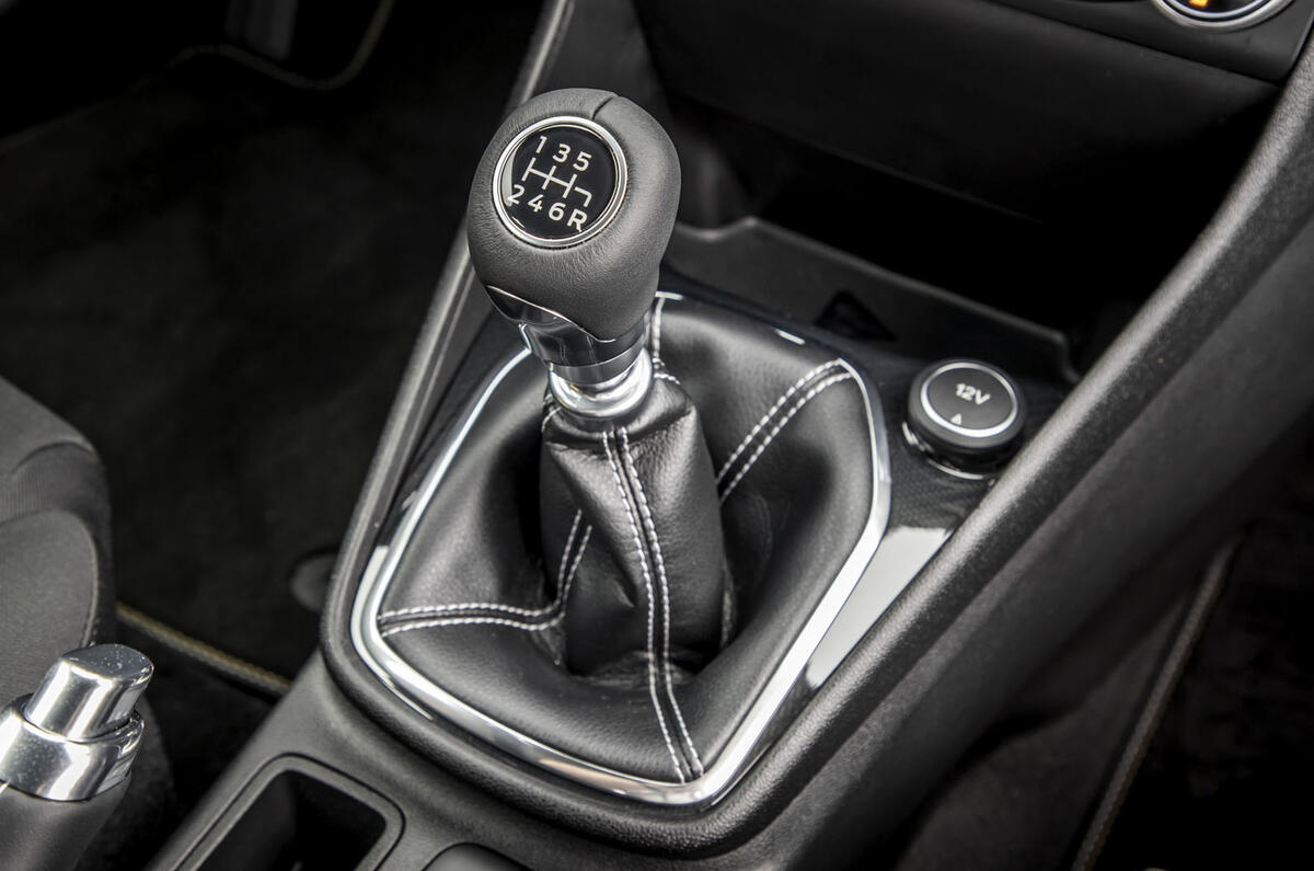 Ford Fiesta Active 2018 road test review gearstick
