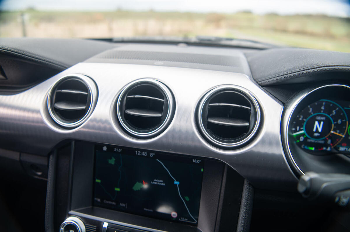 Ford Mustang Bullitt 2018 road test review - air vents
