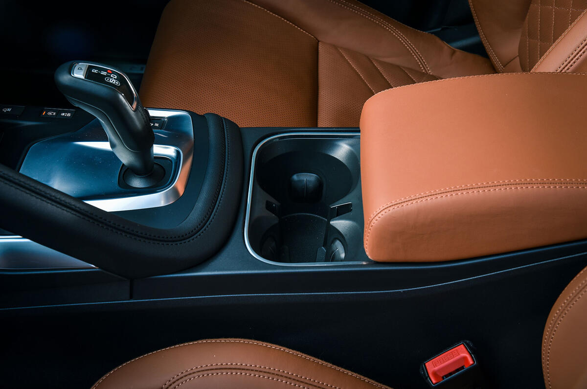 Jaguar E-Pace review cupholders