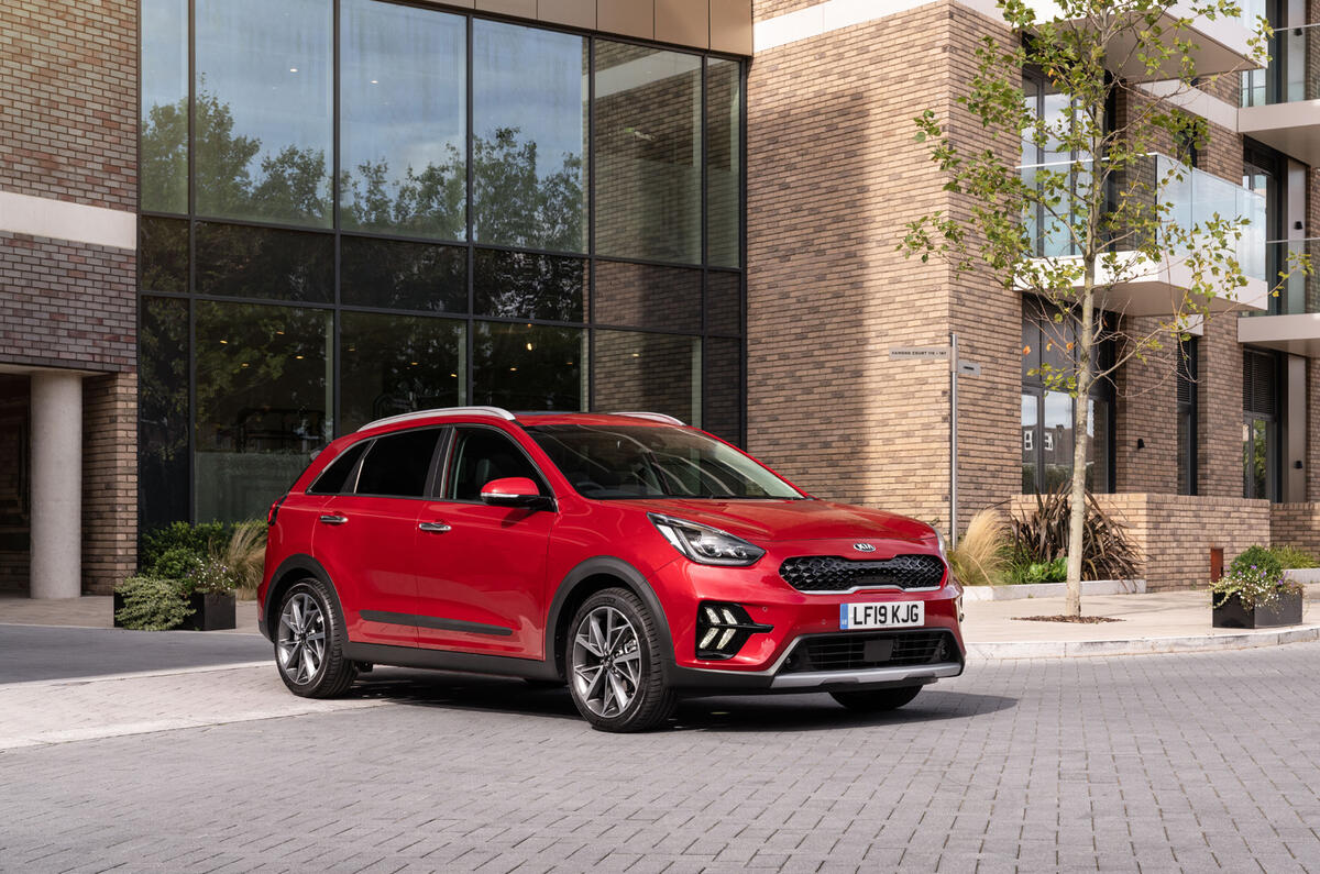 21 Kia Niro 2021 road test review static