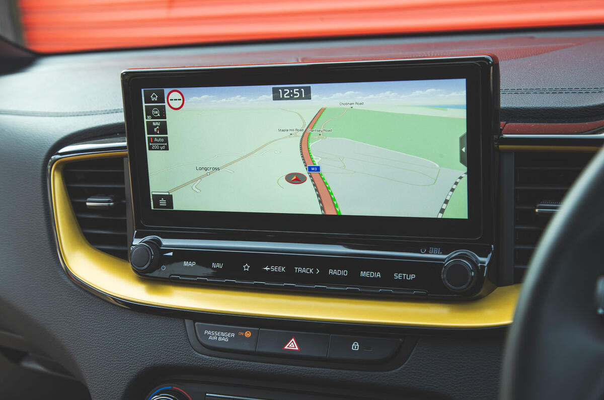 Kia Xceed 2019 road test review - navigation