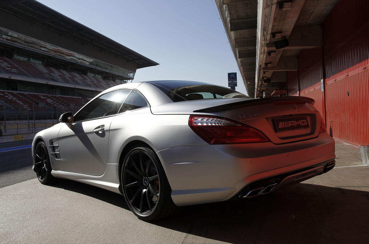 Mercedes-Benz reveals new SL63 AMG 