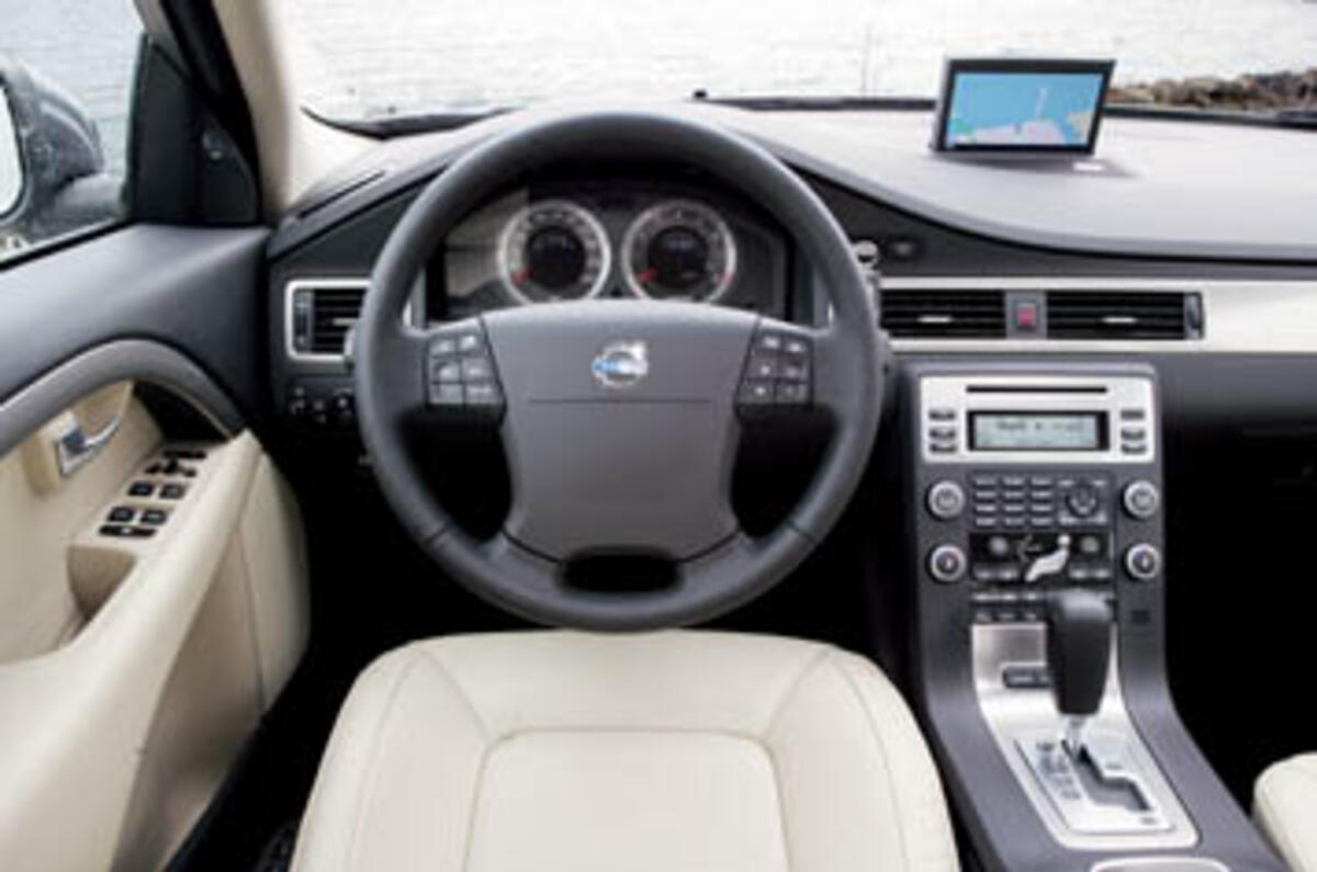 2016 Volvo S80 >> Volvo S80 4.4 V8 SE review | Autocar 2016 Volvo S80 >> Volvo S80 4.4 V8 SE review | Autocar