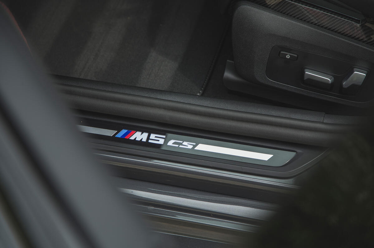22 BMW M5 CS 2021 RT kick plates 22 BMW M5 CS 2021 RT kick plates