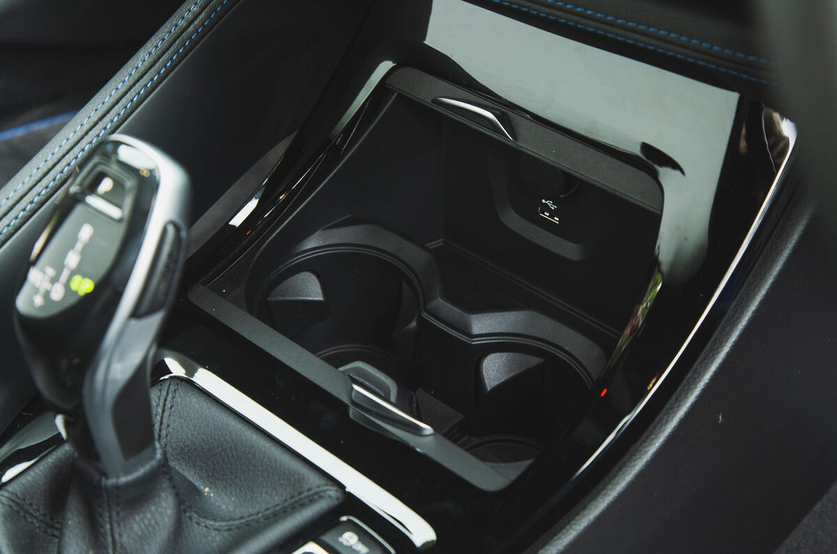BMW X2 M35i 2019 road test review - USB port