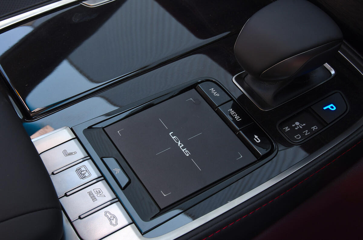 Lexus LS500h 2018 road test review centre console