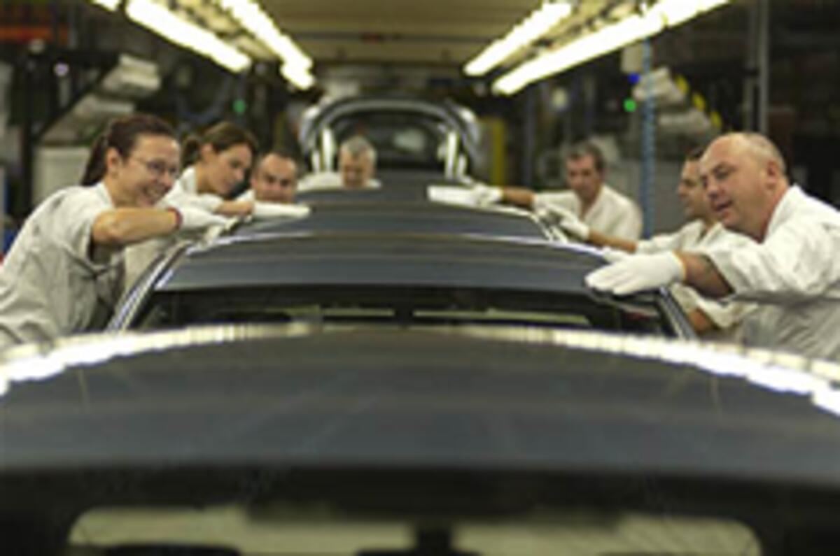 UK car production rises