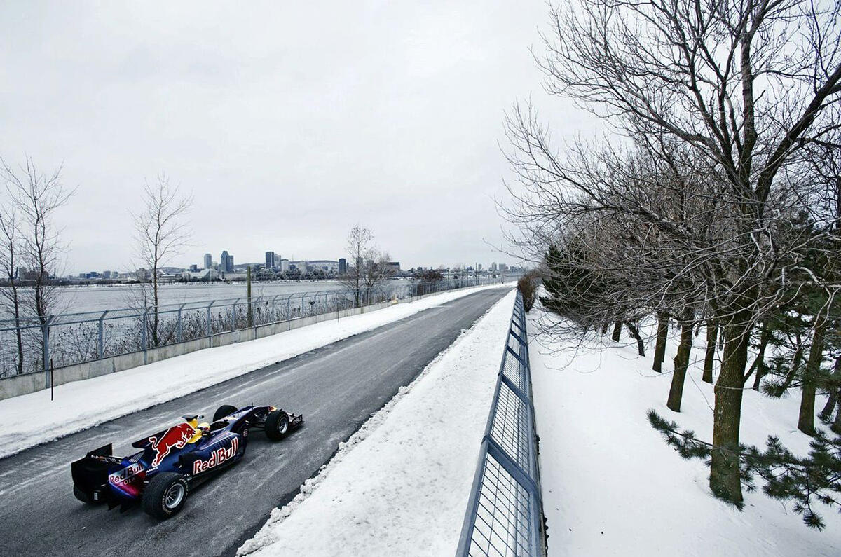 Red Bull F1 car on ice: pics