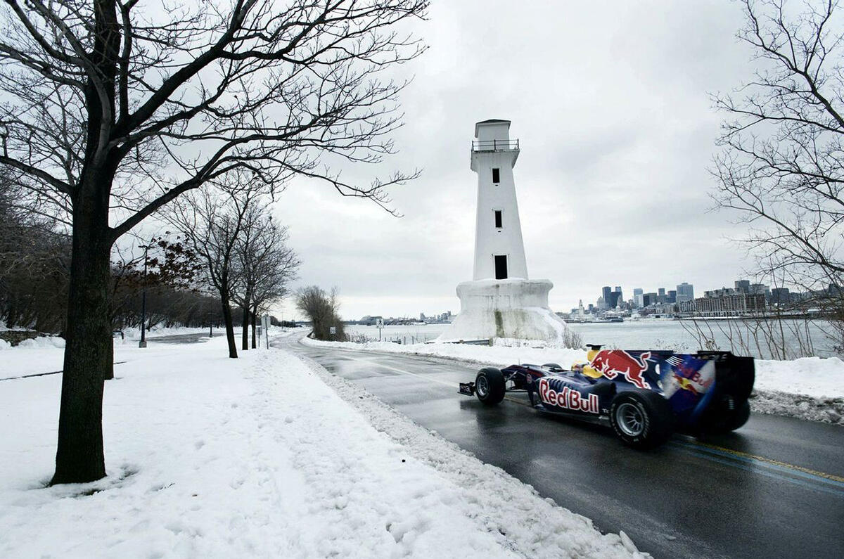 Red Bull F1 car on ice: pics