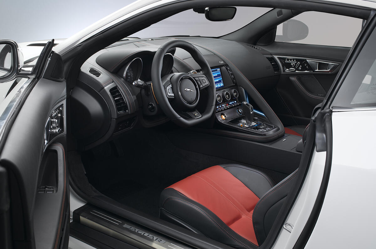 Jaguar F-type coupe revealed