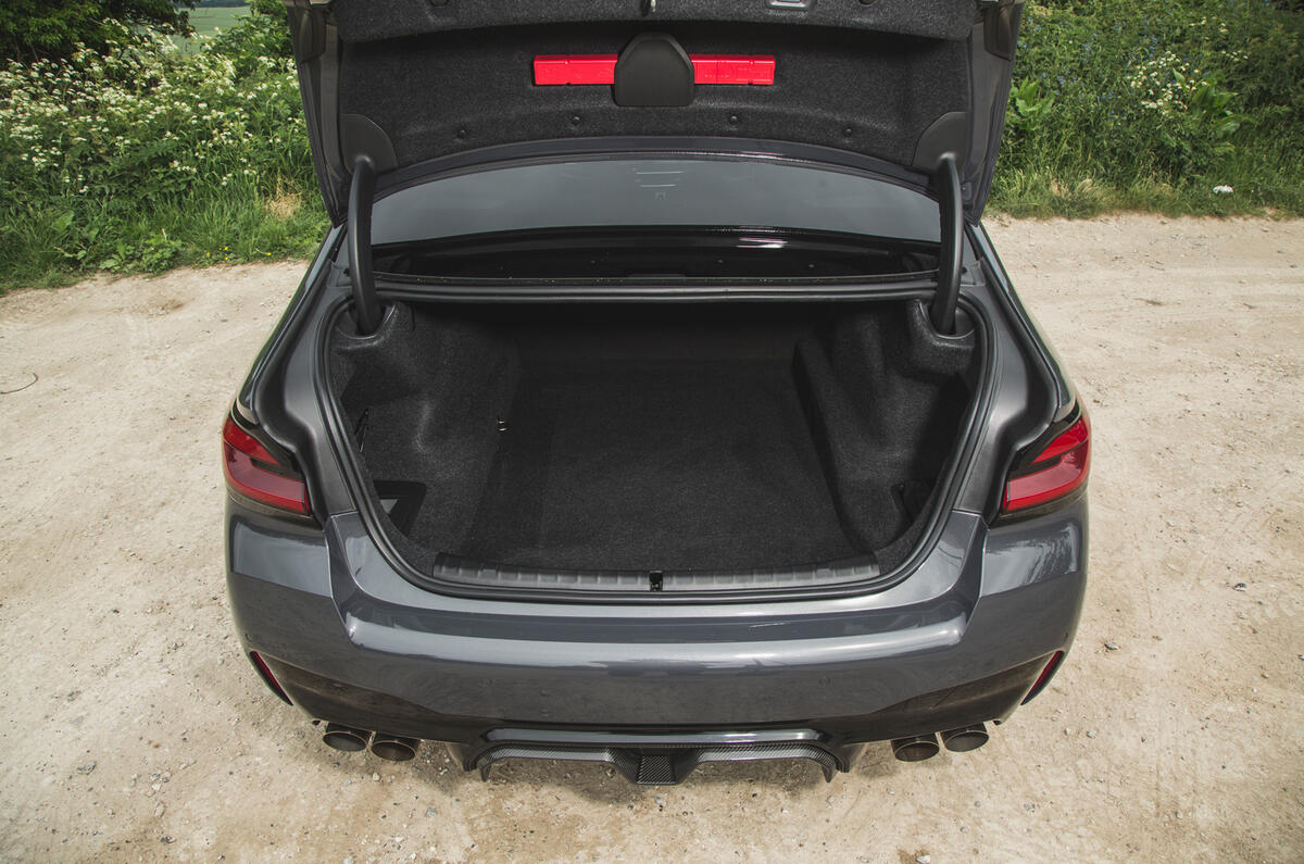 23 BMW M5 CS 2021 RT boot 23 BMW M5 CS 2021 RT boot