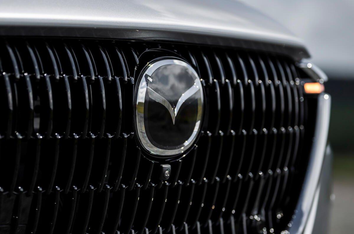 23 Mazda CX60 RT 2023 assisted driving