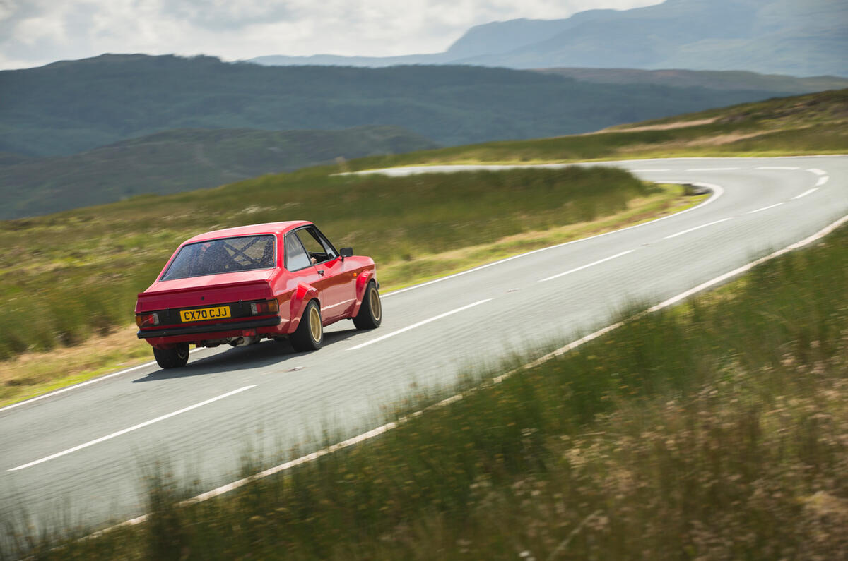 23 MST Mk2 2021 rt cornering rear