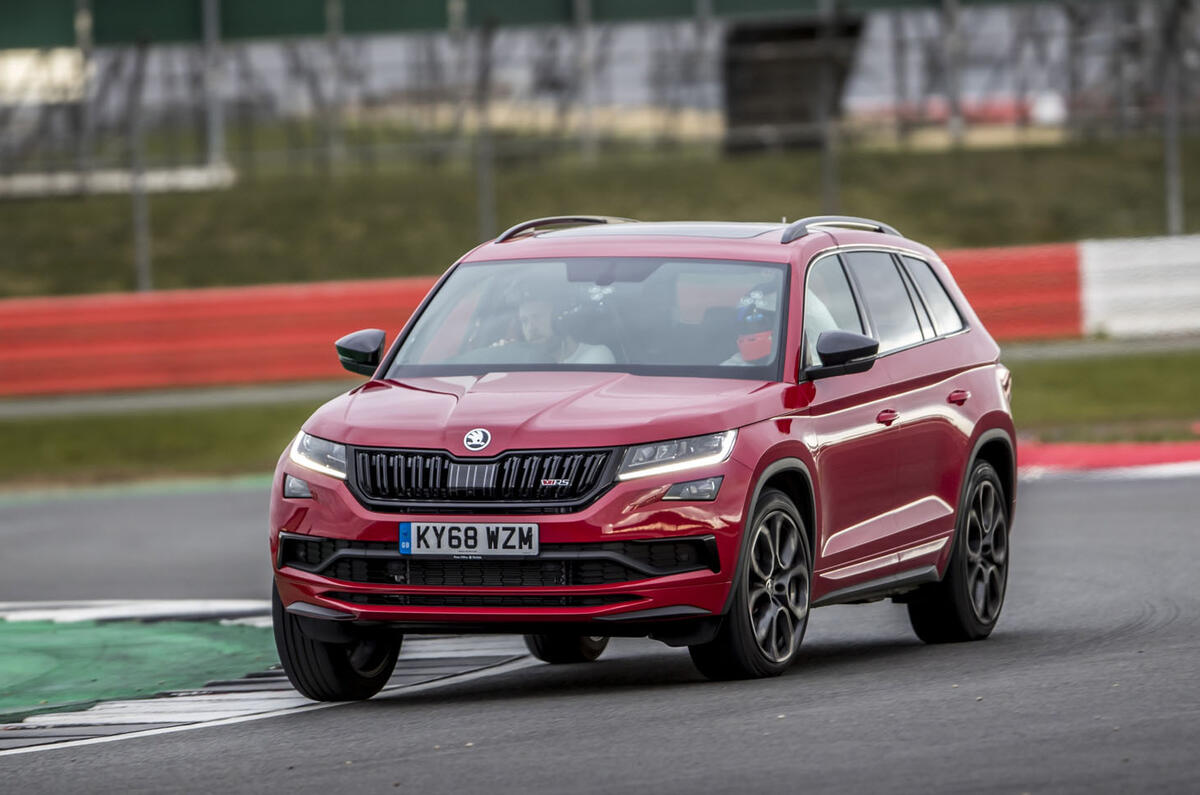 Skoda Kodiaq vRS 2019 road test review - cornering front