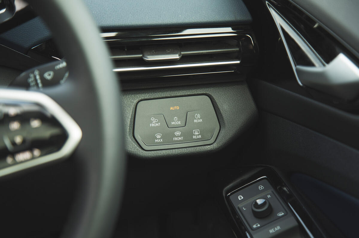 23 Volkswagen ID 4 2021 road test review light controls 23 Volkswagen ID 4 2021 road test review light controls