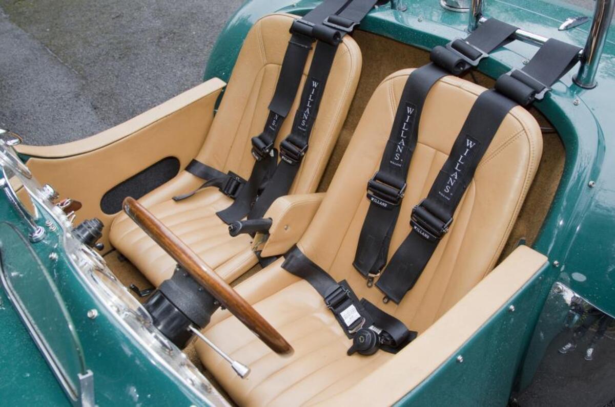 Allard J2X Mk2 sports seats