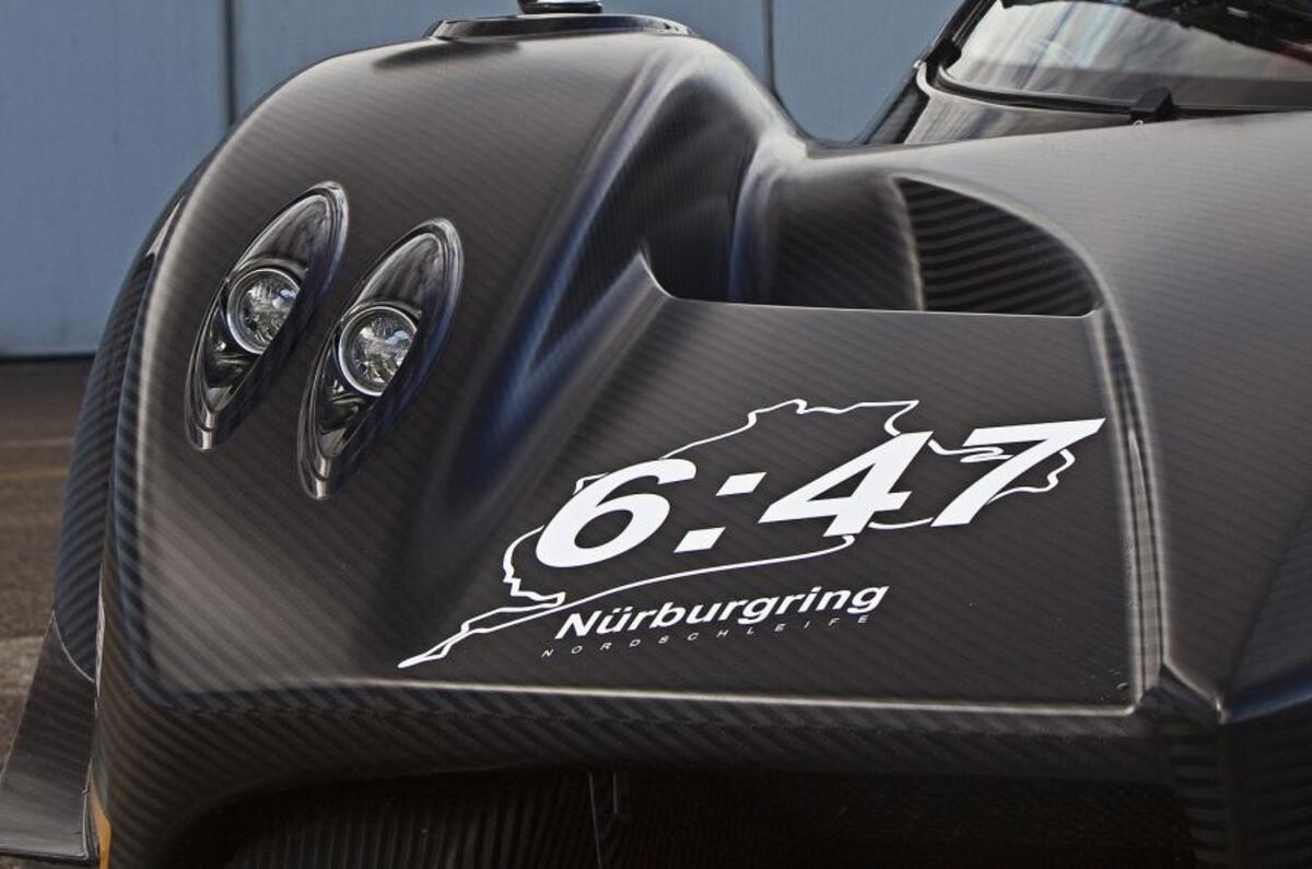 Pagani Zonda R headlights
