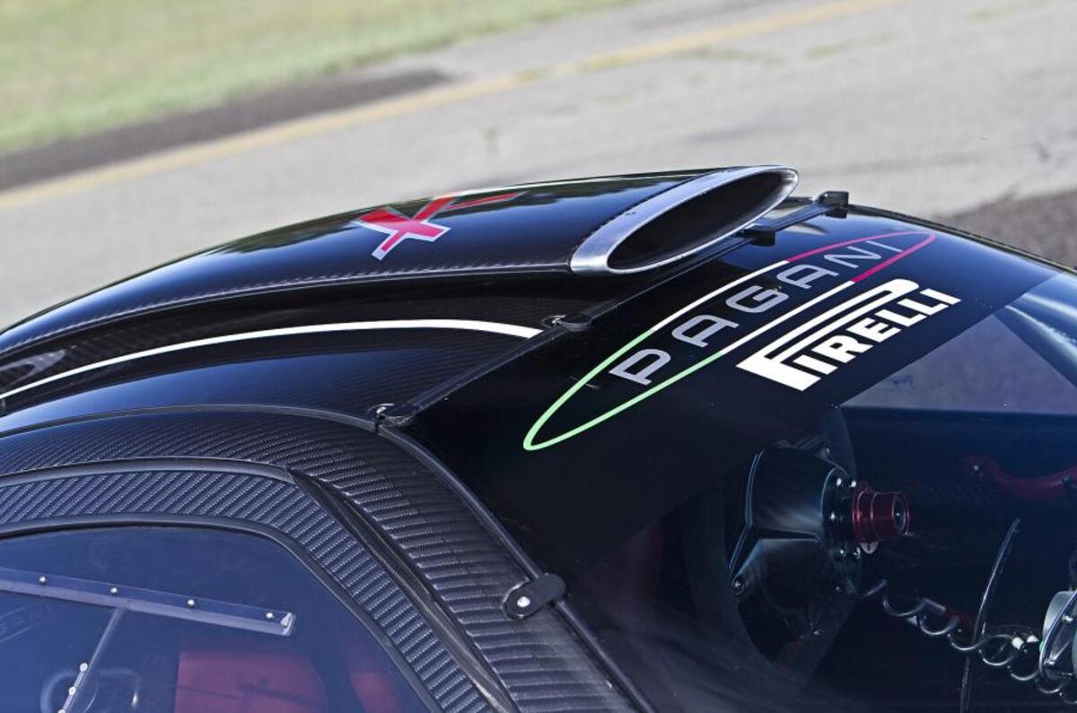 Pagani Zonda R air intake