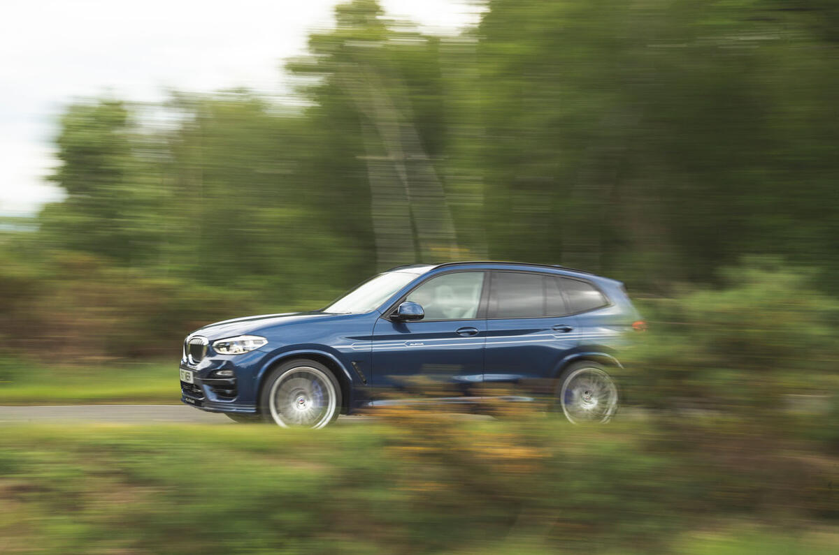 Alpina XD3 2019 UK road test review - on the road side