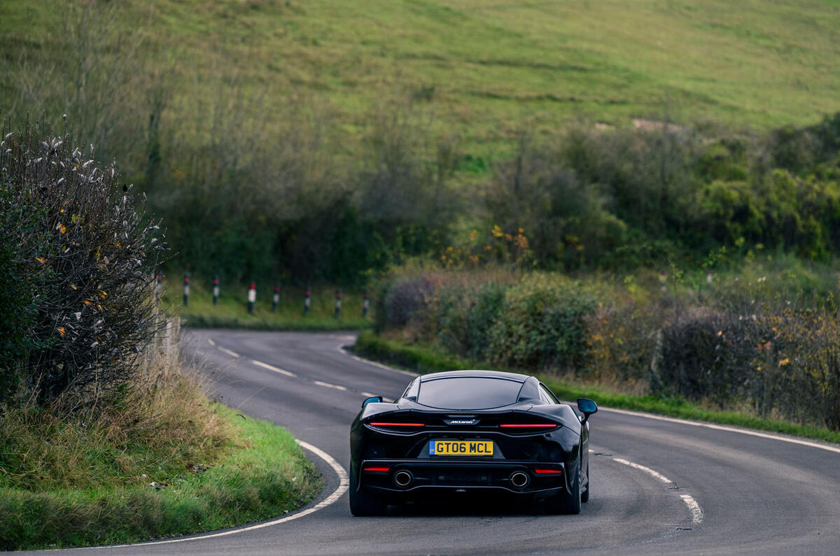 24 McLaren GT 2021 road test review cornering rear