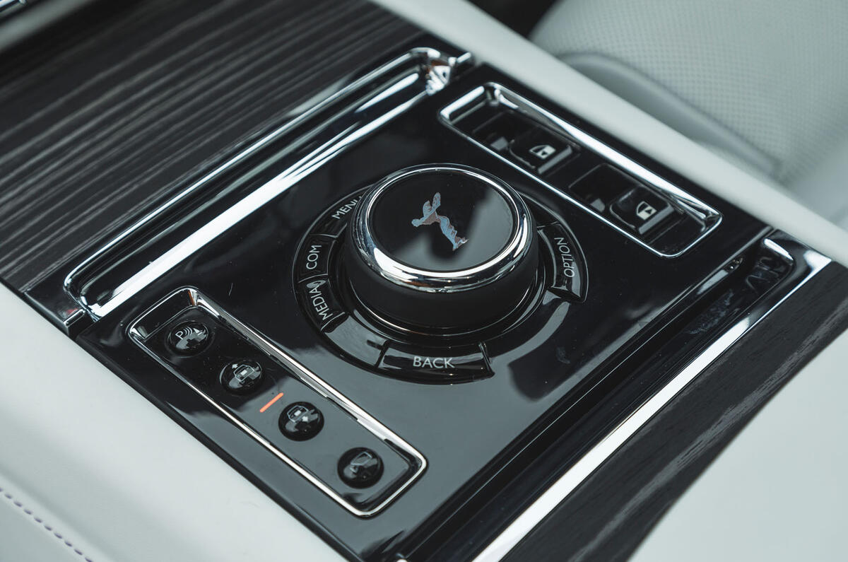 24 Rolls Royce Ghost 2021 road test review centre console