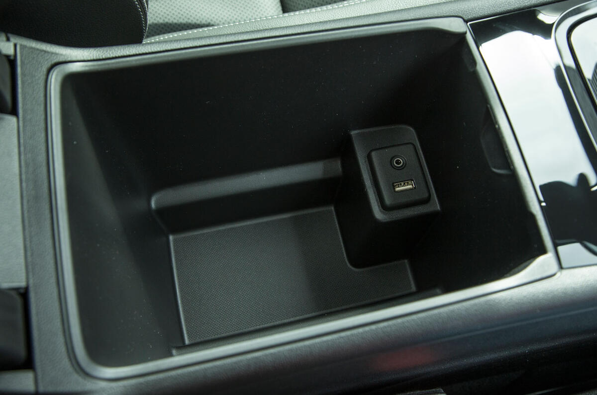 Vauxhall Insignia Sports Tourer GSI review storage