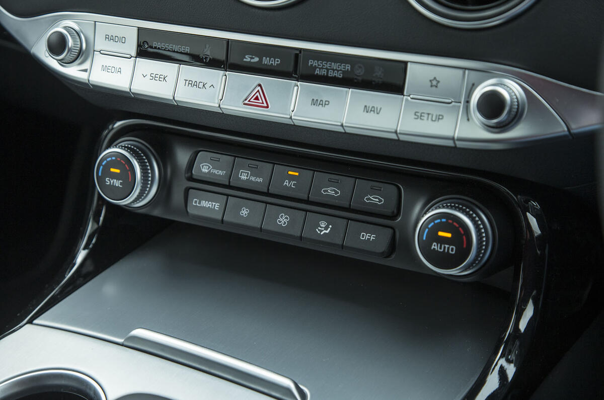 Kia Stinger GT line 2018 review climate control