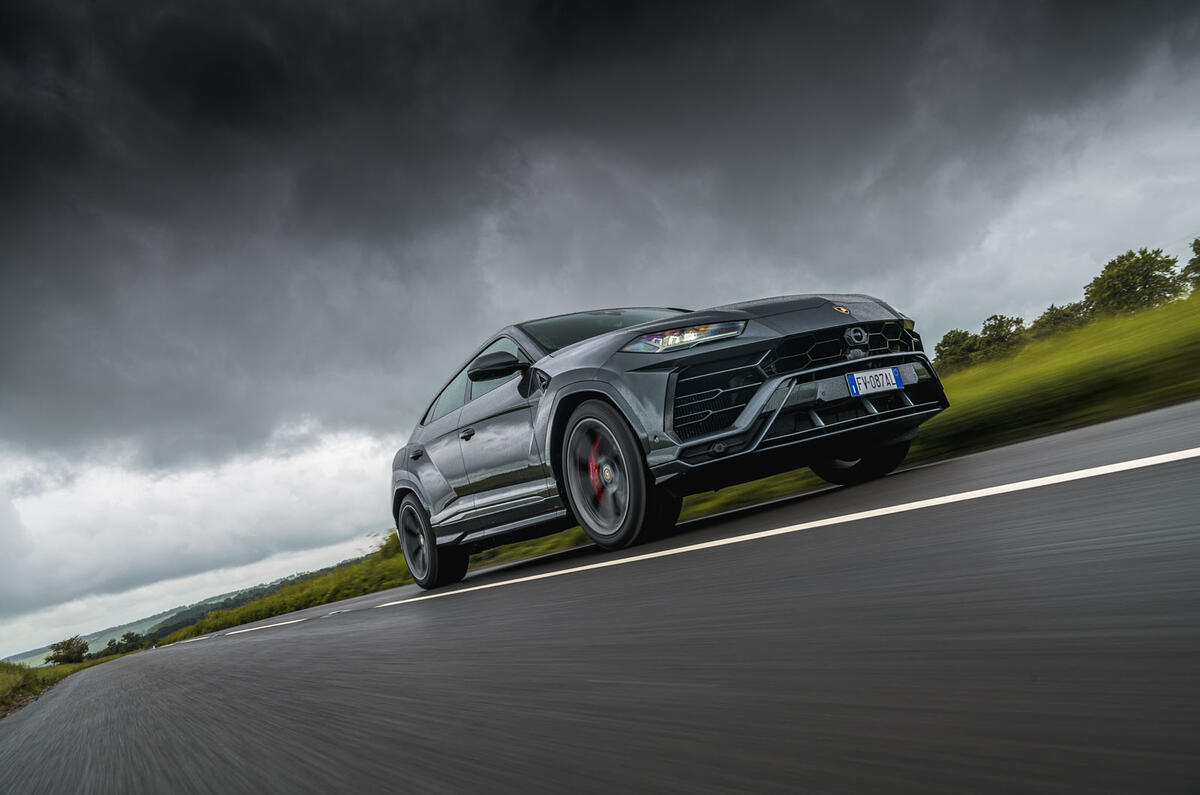 Lamborghini Urus 2019 road test review - on the road low