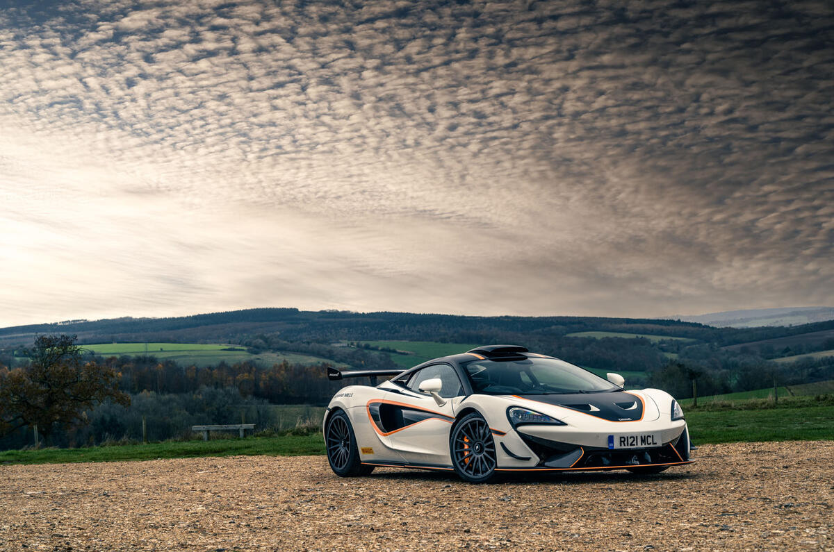 25 McLaren 620R 2021 road test review static