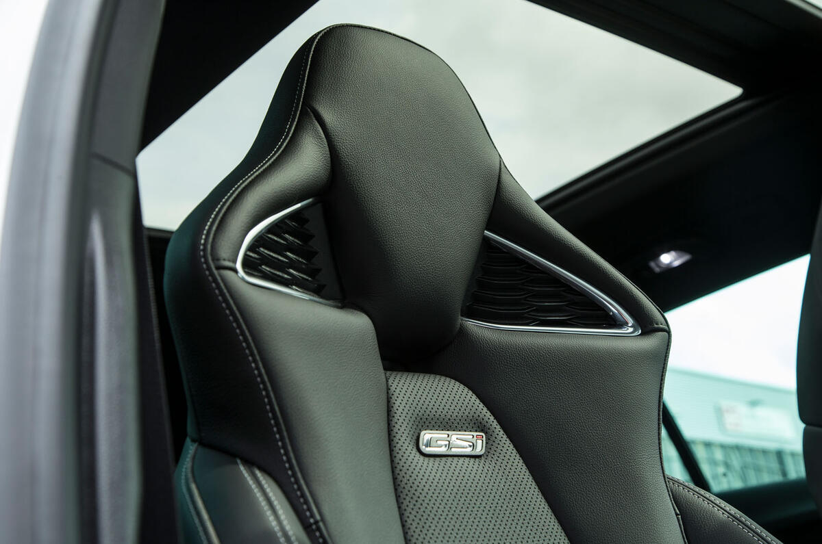 Vauxhall Insignia Sports Tourer GSI review seats