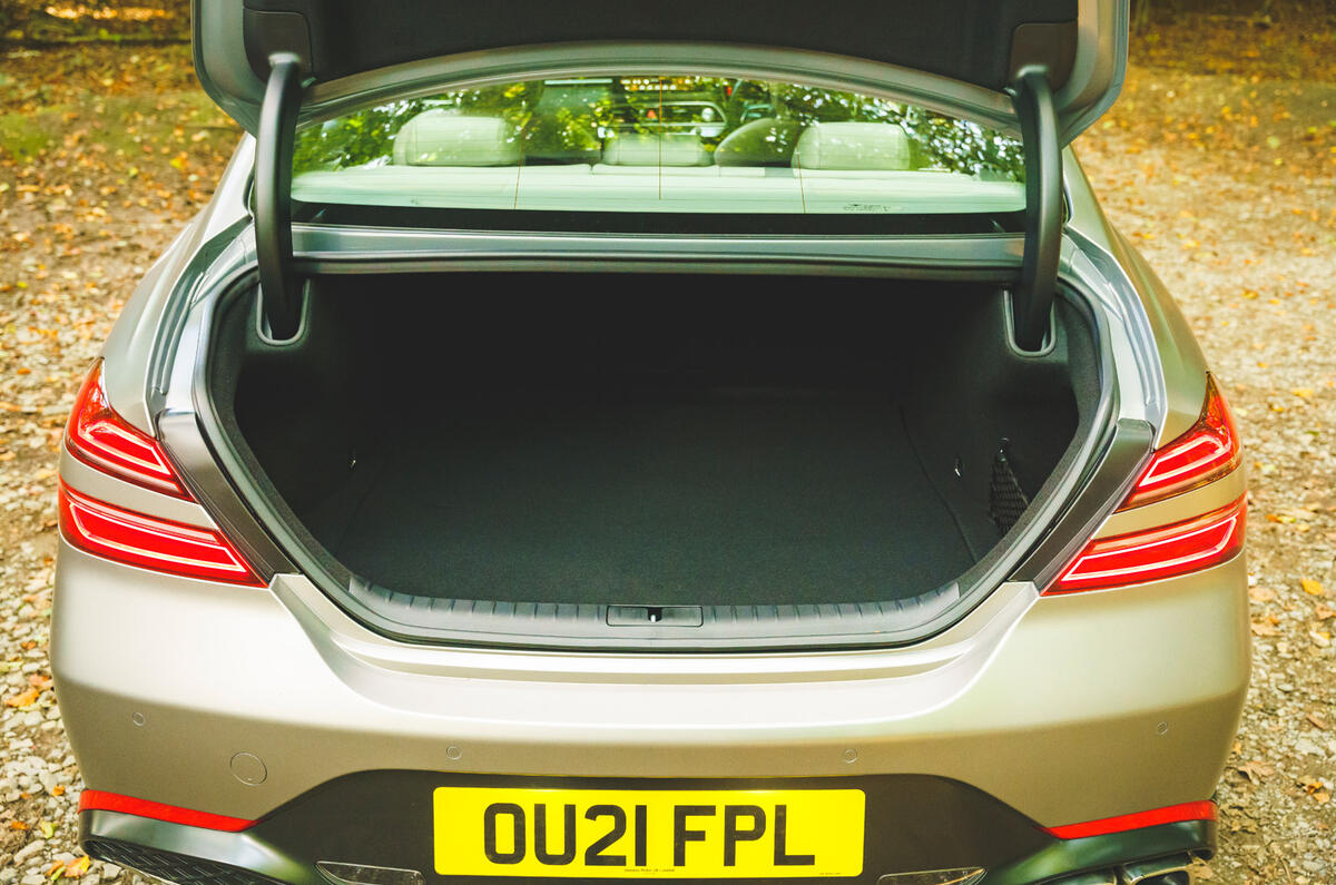 26 Genesis G70 2021 road test review boot