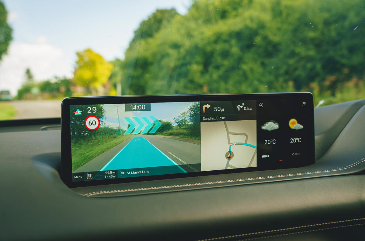 26 Genesis GV80 2021 road test review augmented satnav 26 Genesis GV80 2021 road test review augmented satnav