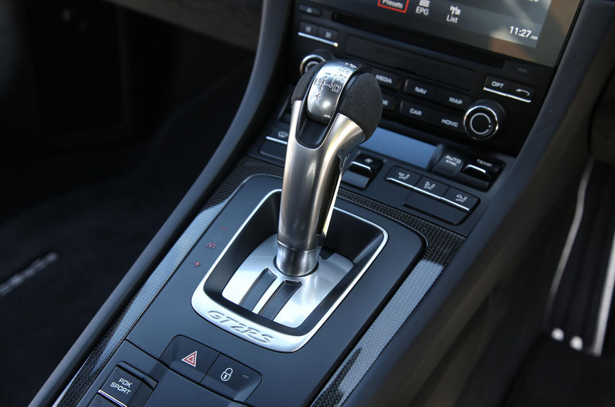 Porsche 911 GT2 RS 2018 road test review gearstick