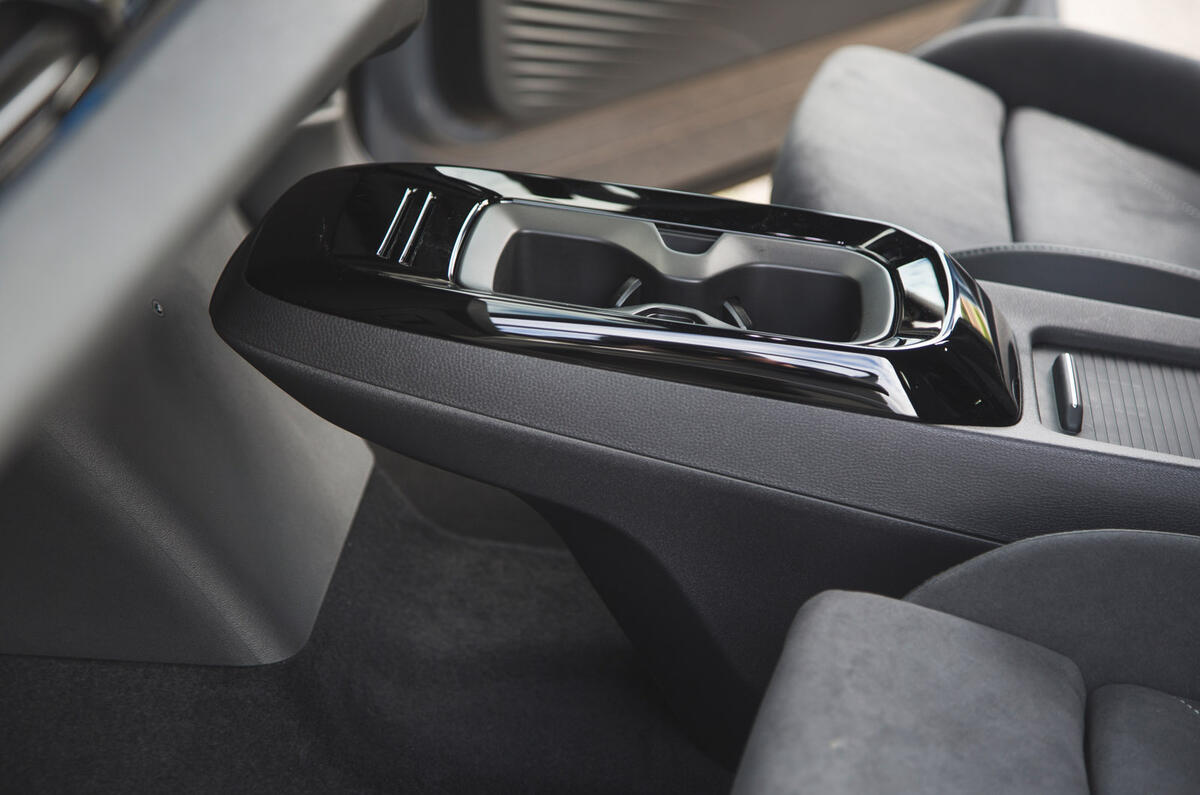26 Volkswagen ID 4 2021 road test review centre console 26 Volkswagen ID 4 2021 road test review centre console