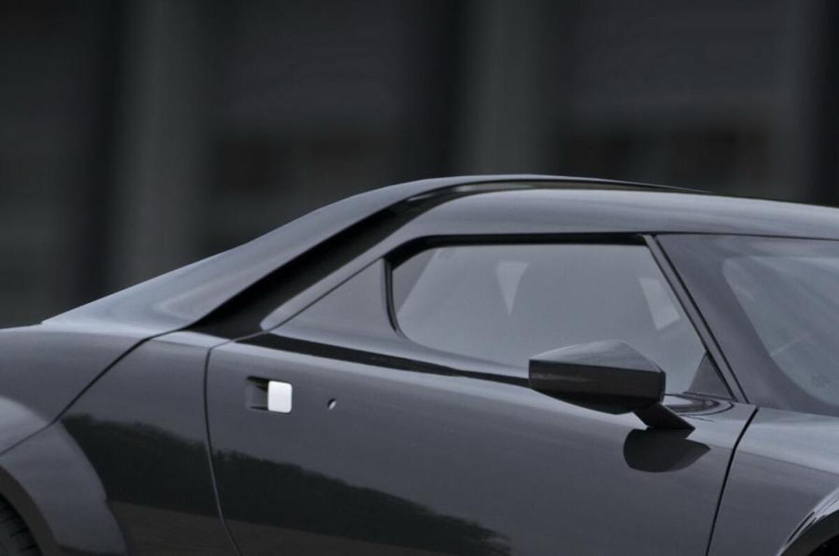 Lancia Stratos roofline