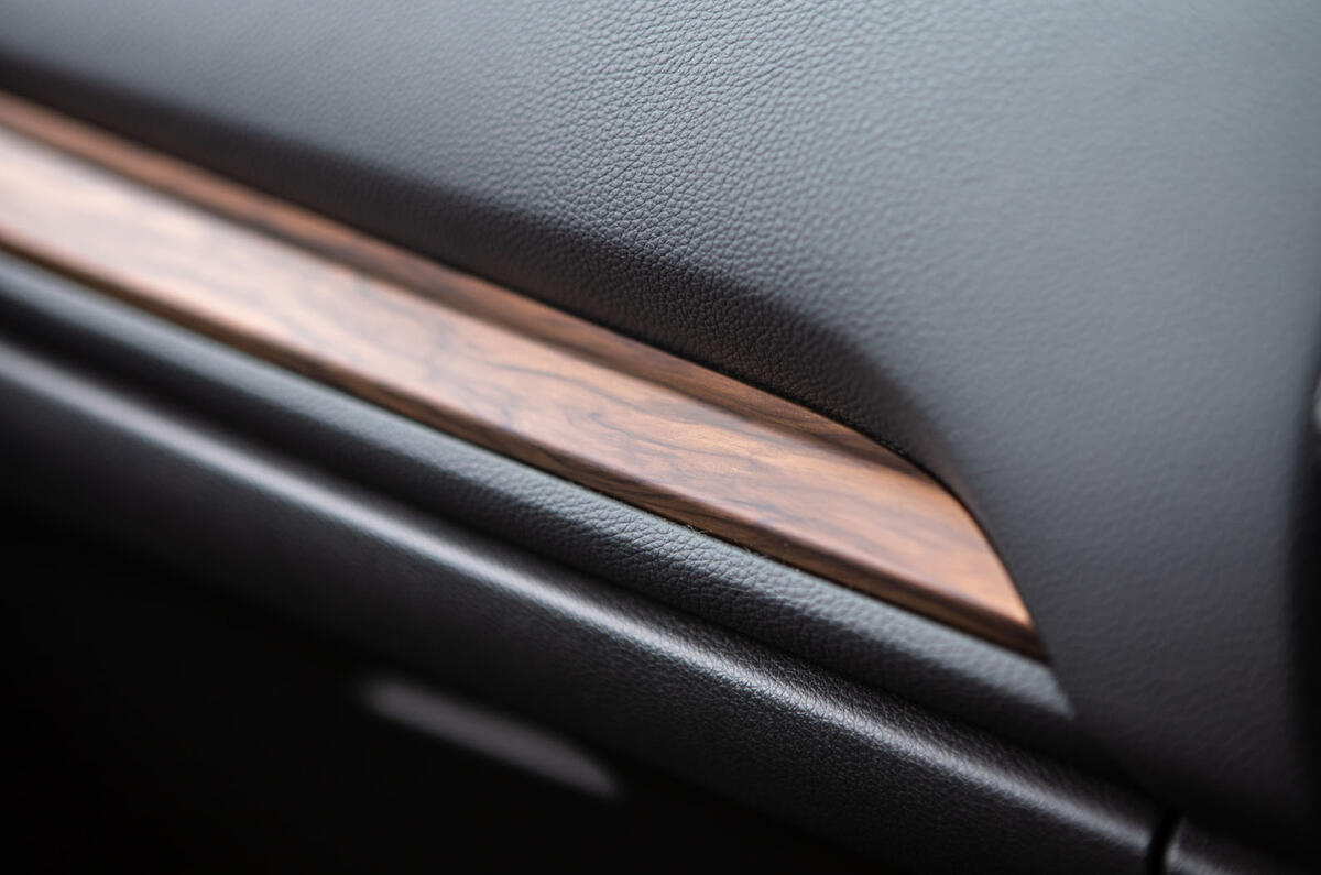 Honda CR-V 2018 road test review - interior trim