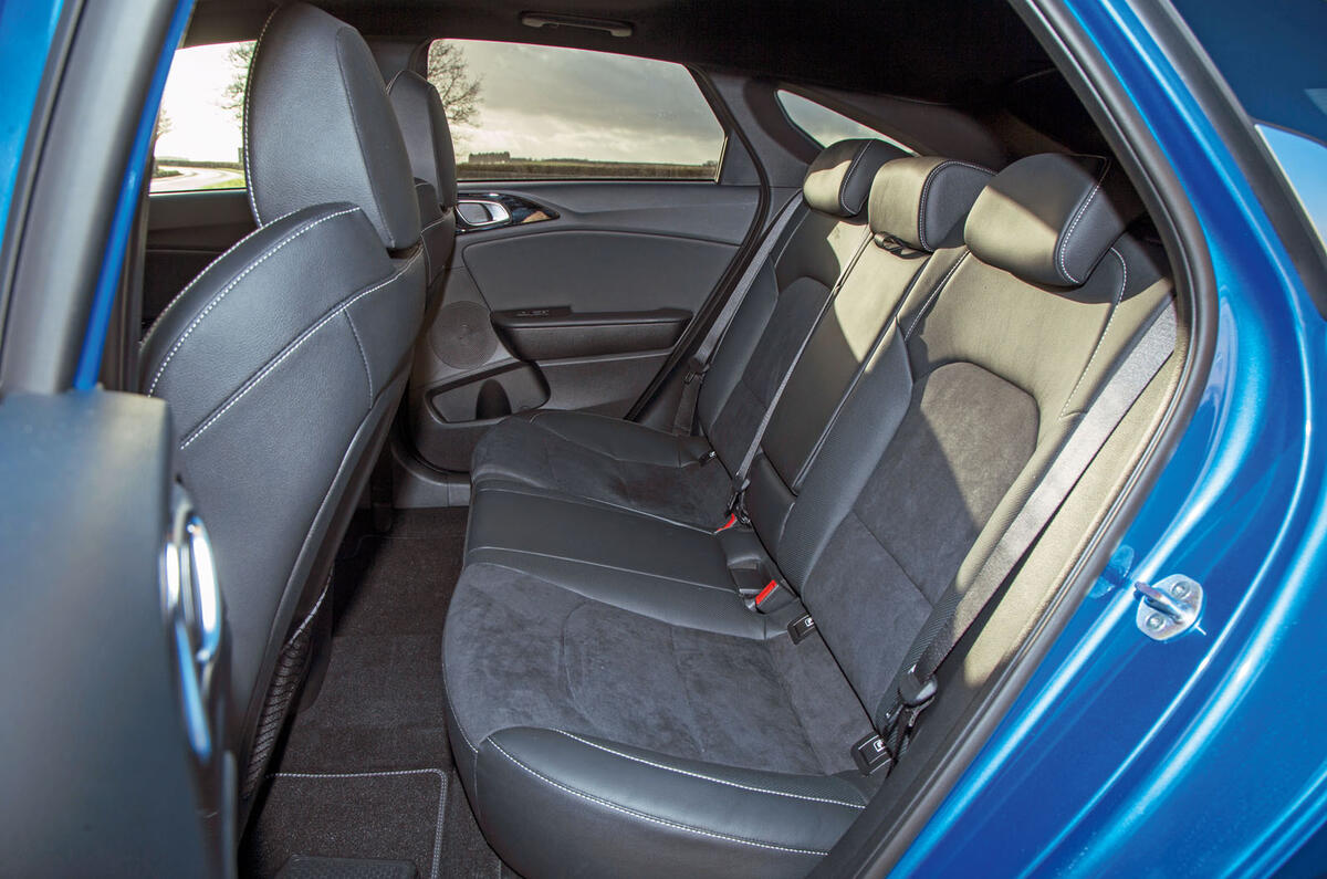 Kia Proceed GT-Line 2019 road test review - rear seats