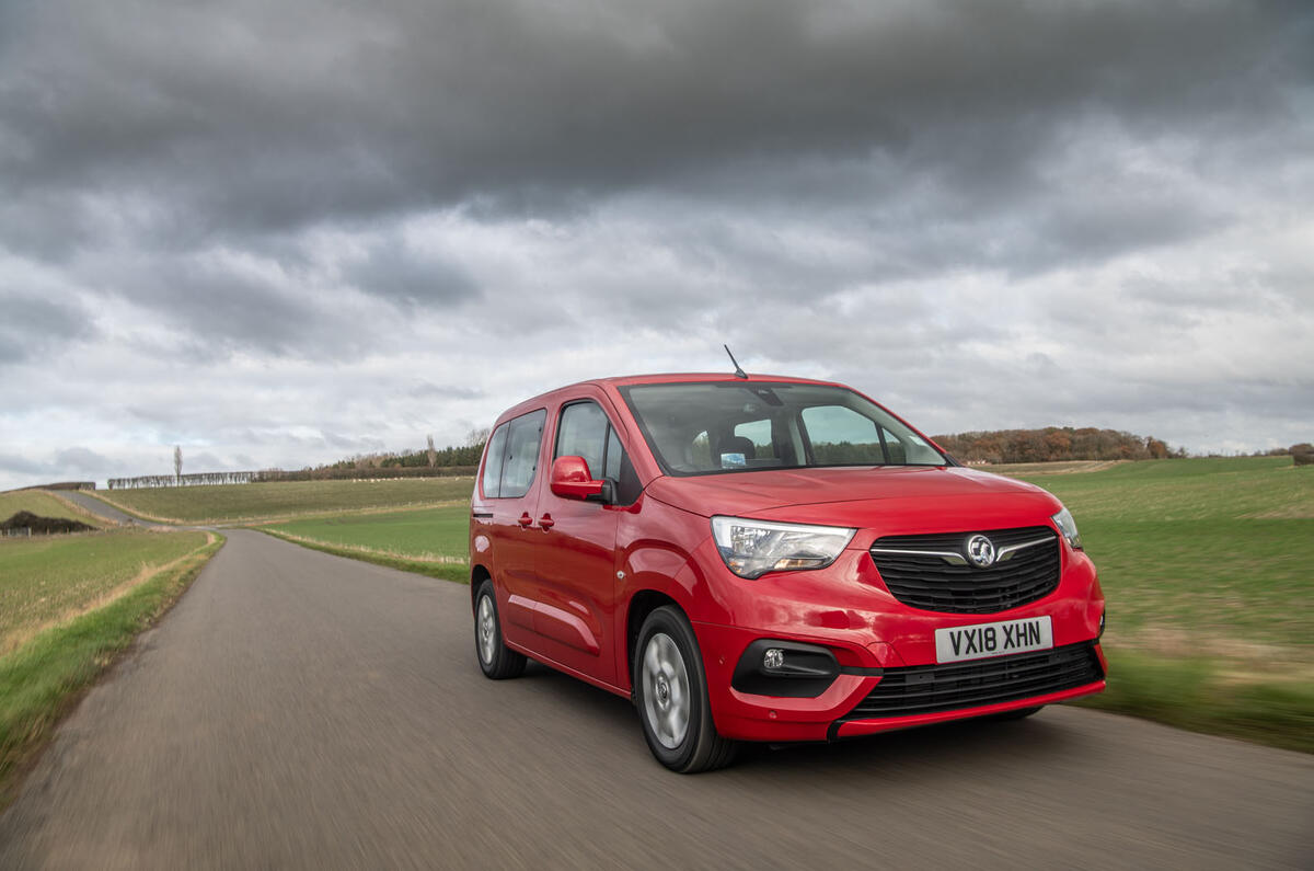 Vauxhall Combo Life 2018 road test review - on the road front