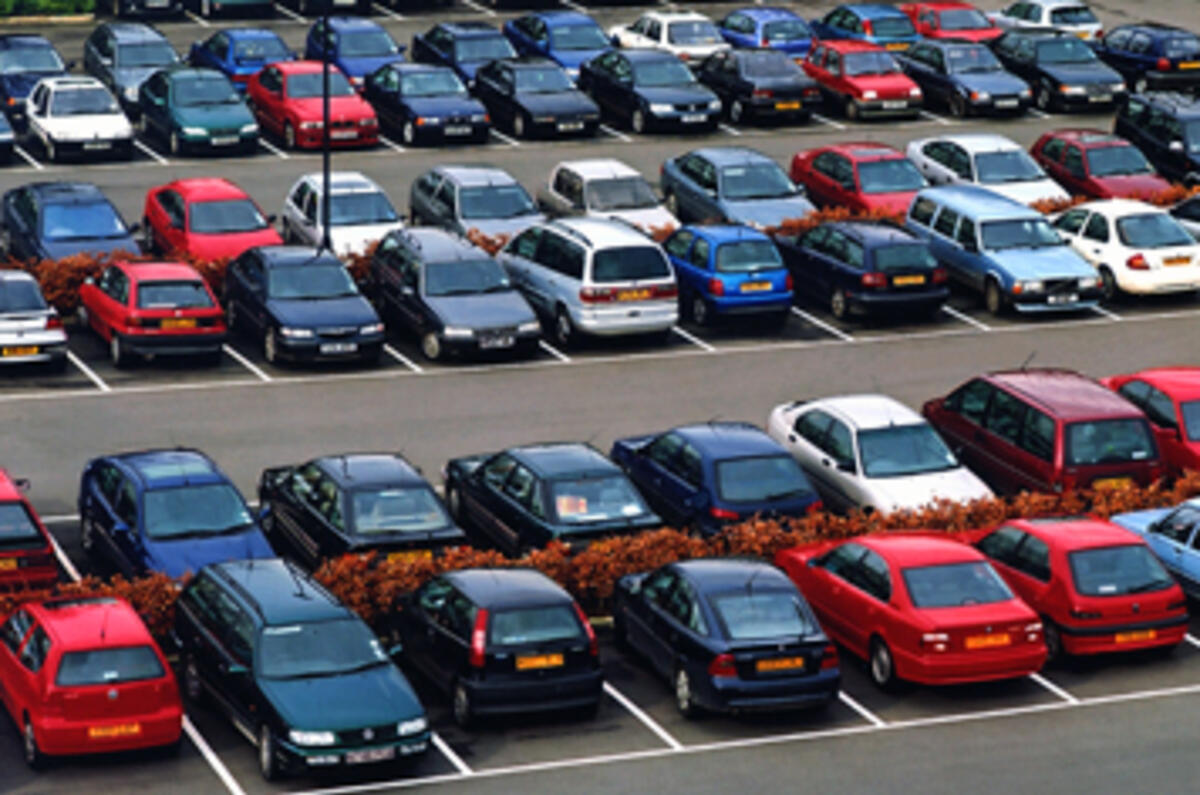 China tops world car market