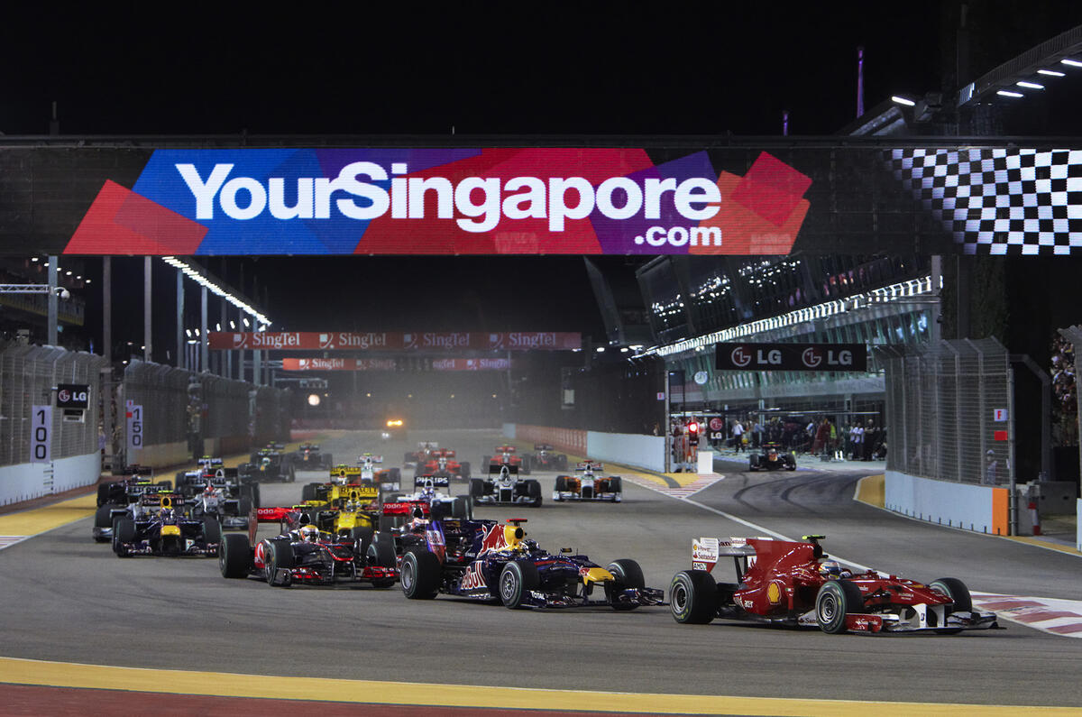 Alonso wins Singapore Grand Prix